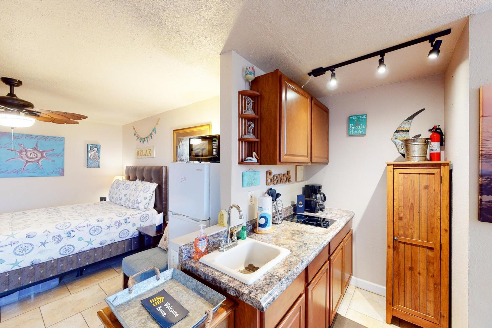 Ocean Jewel Condos Daytona Beach Room photo
